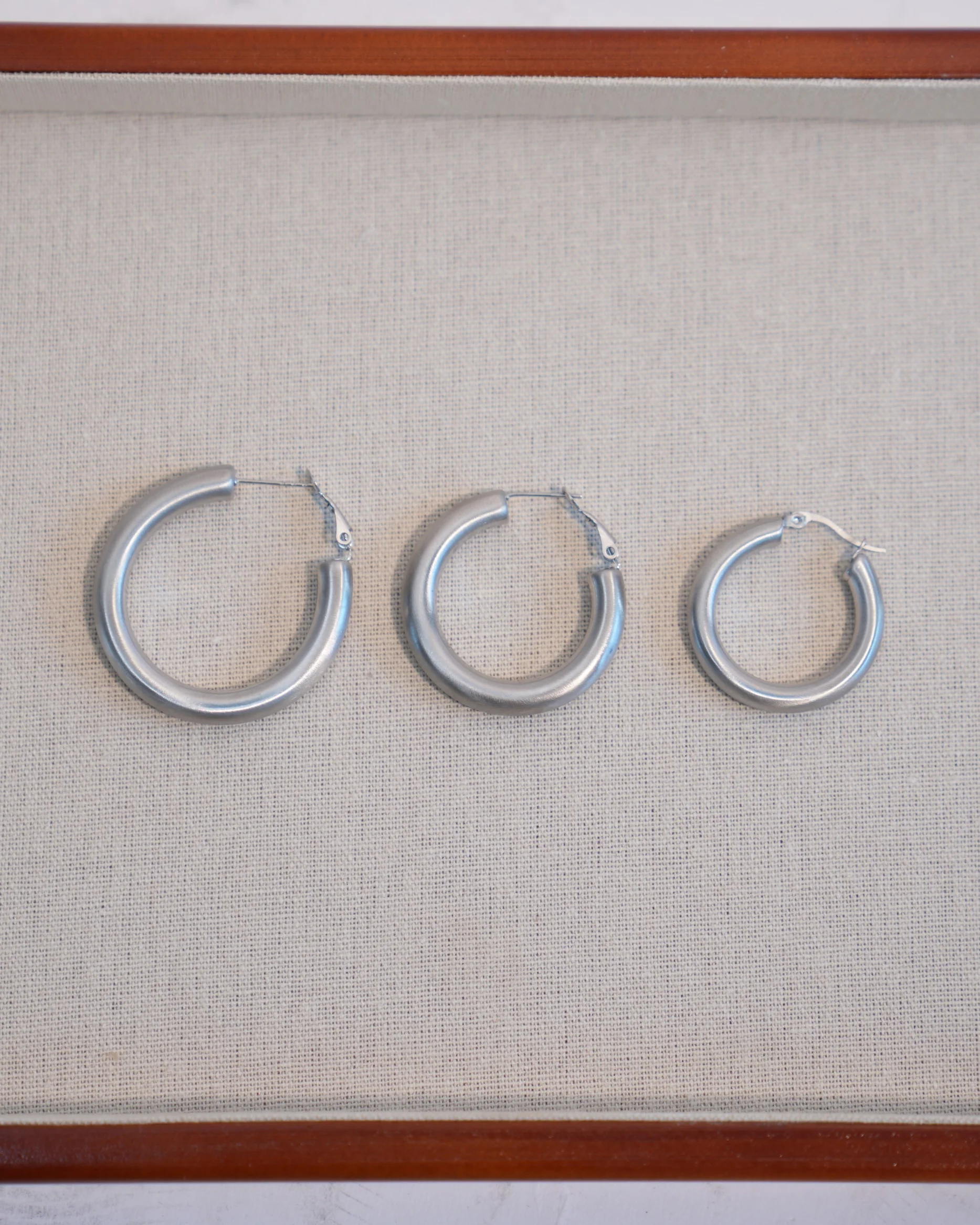 Bold Hoops - Ohrringe - Edelstahl - Image 11