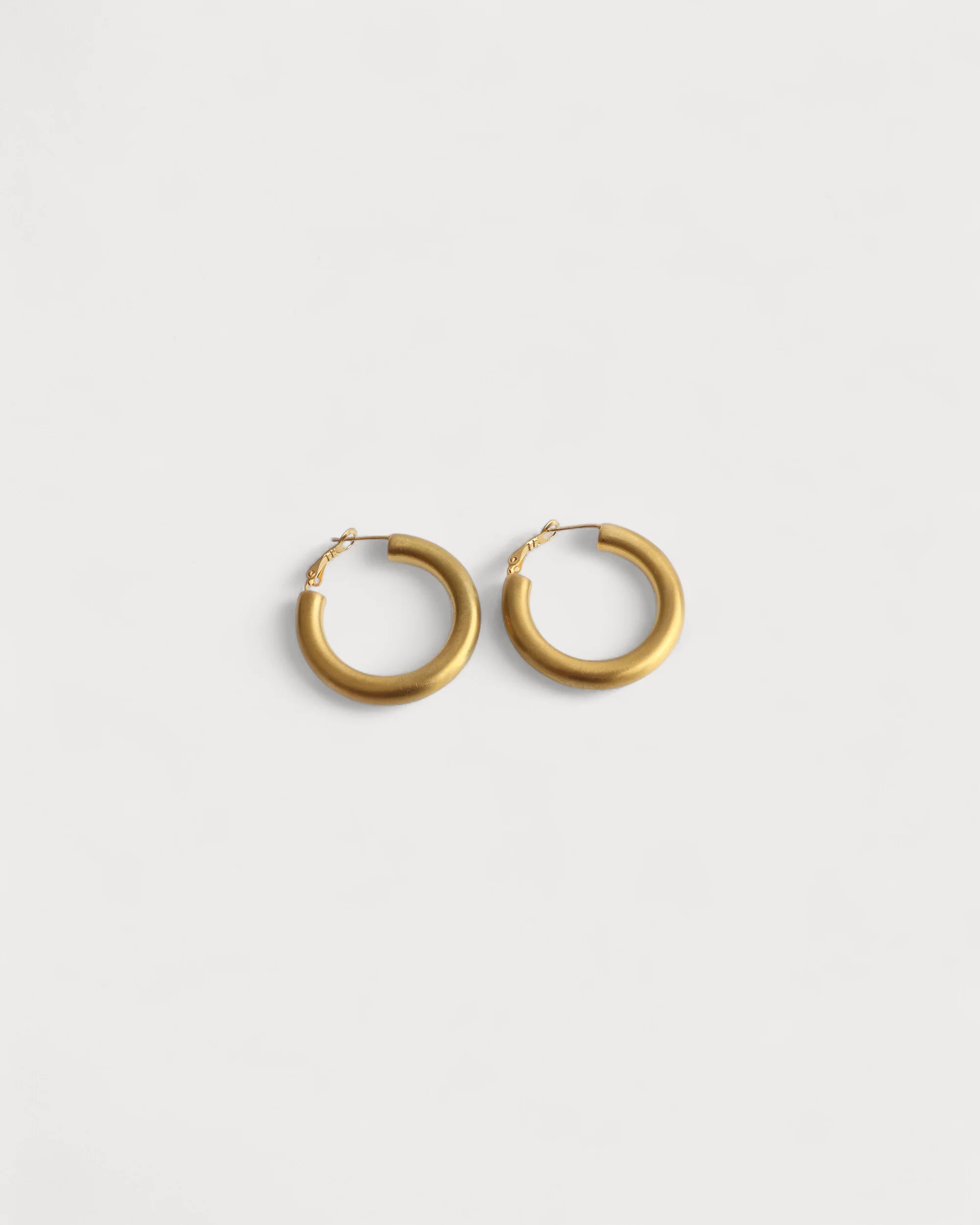 Bold Hoops - Ohrringe - Edelstahl - Image 3