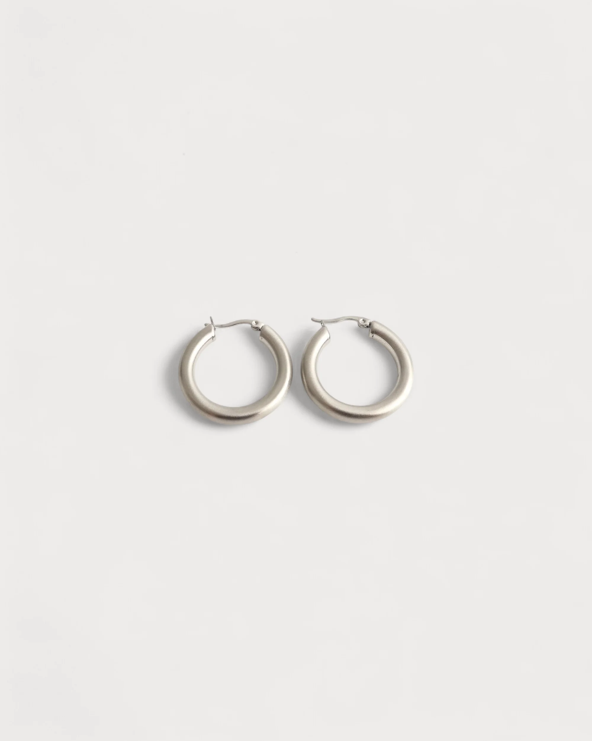 Bold Hoops - Ohrringe - Edelstahl - Image 8