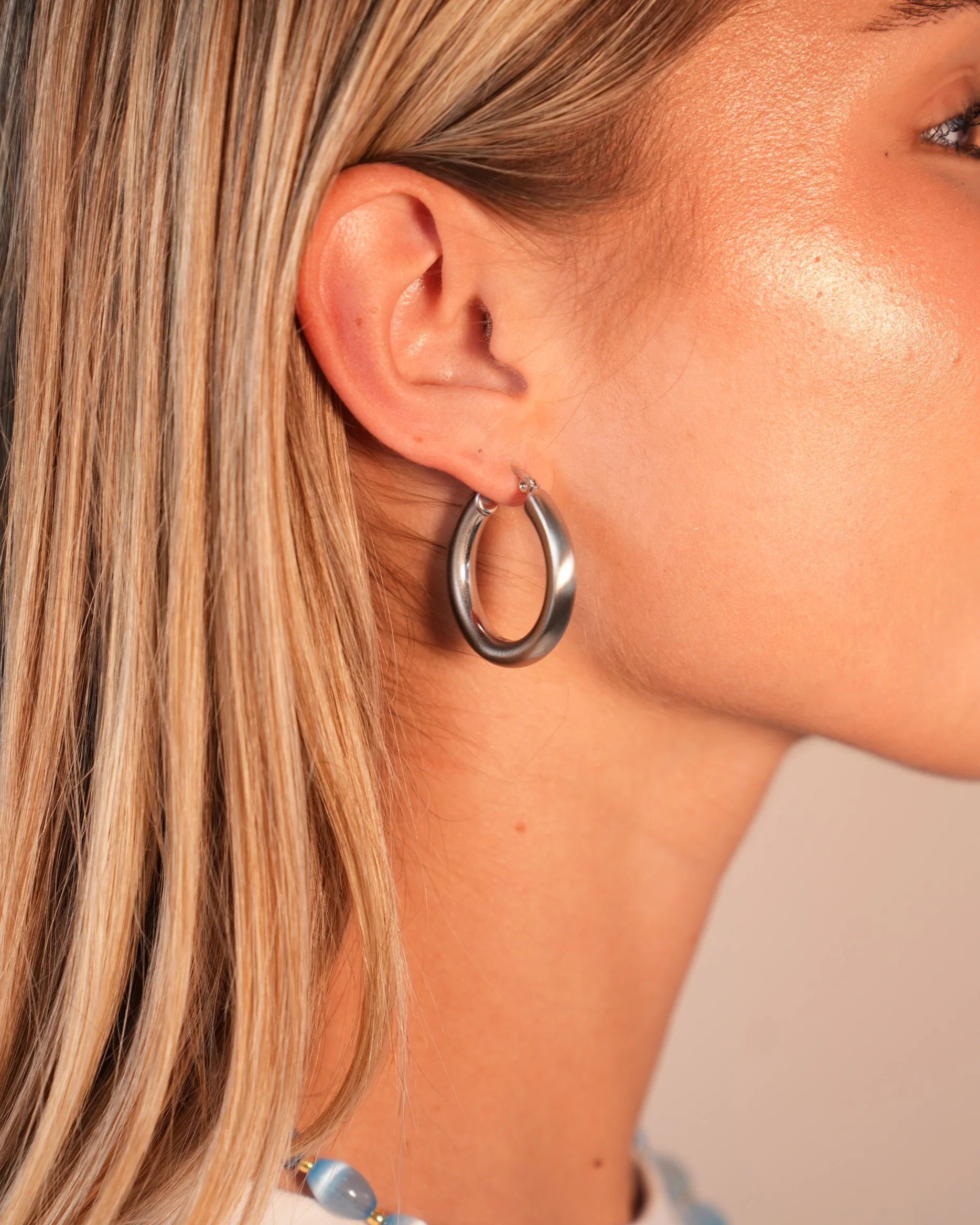 Bold Hoops - Ohrringe - Edelstahl - Image 9