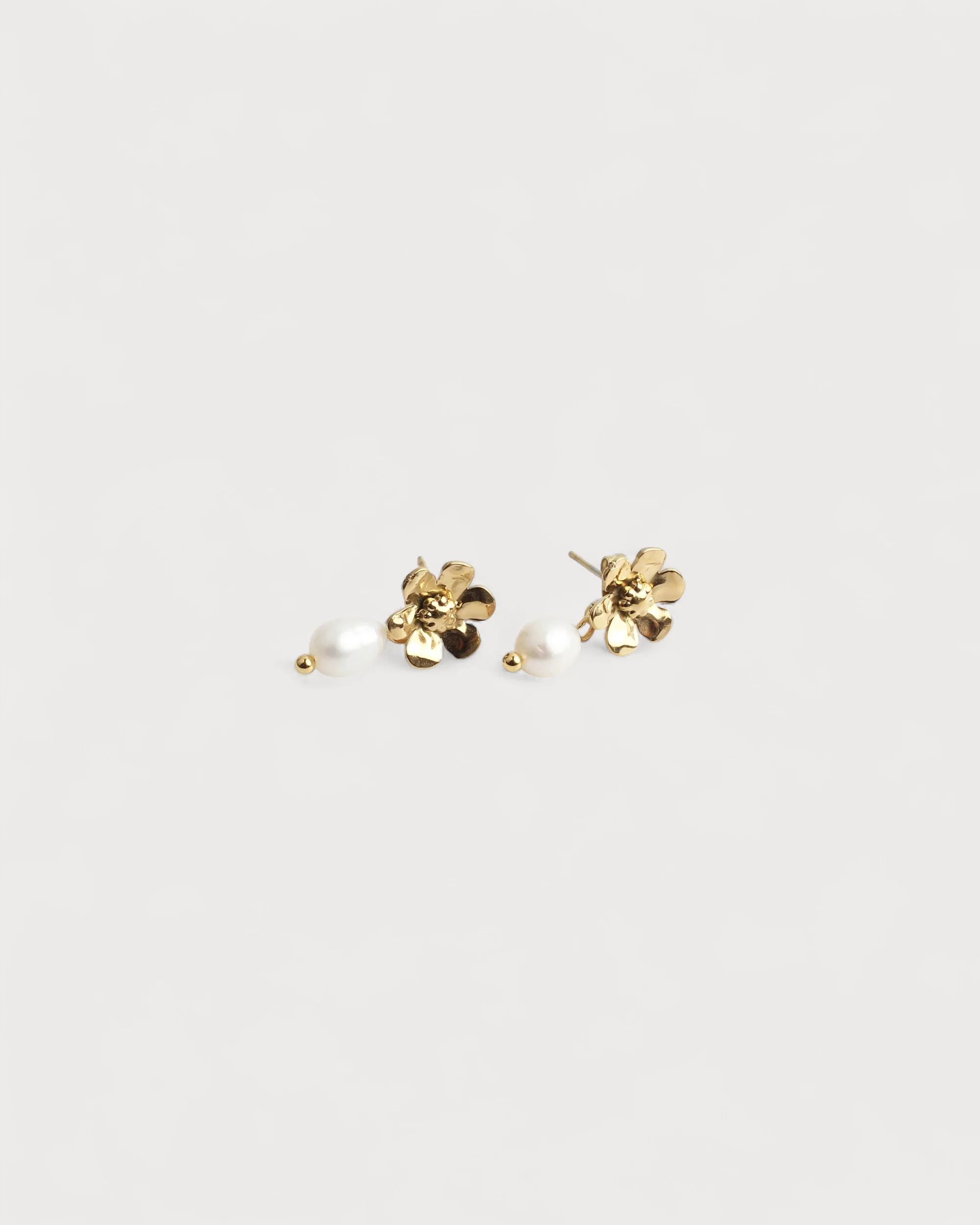 Pearl & Daisy - Ohrstecker - Ohrringe - Edelstahl
