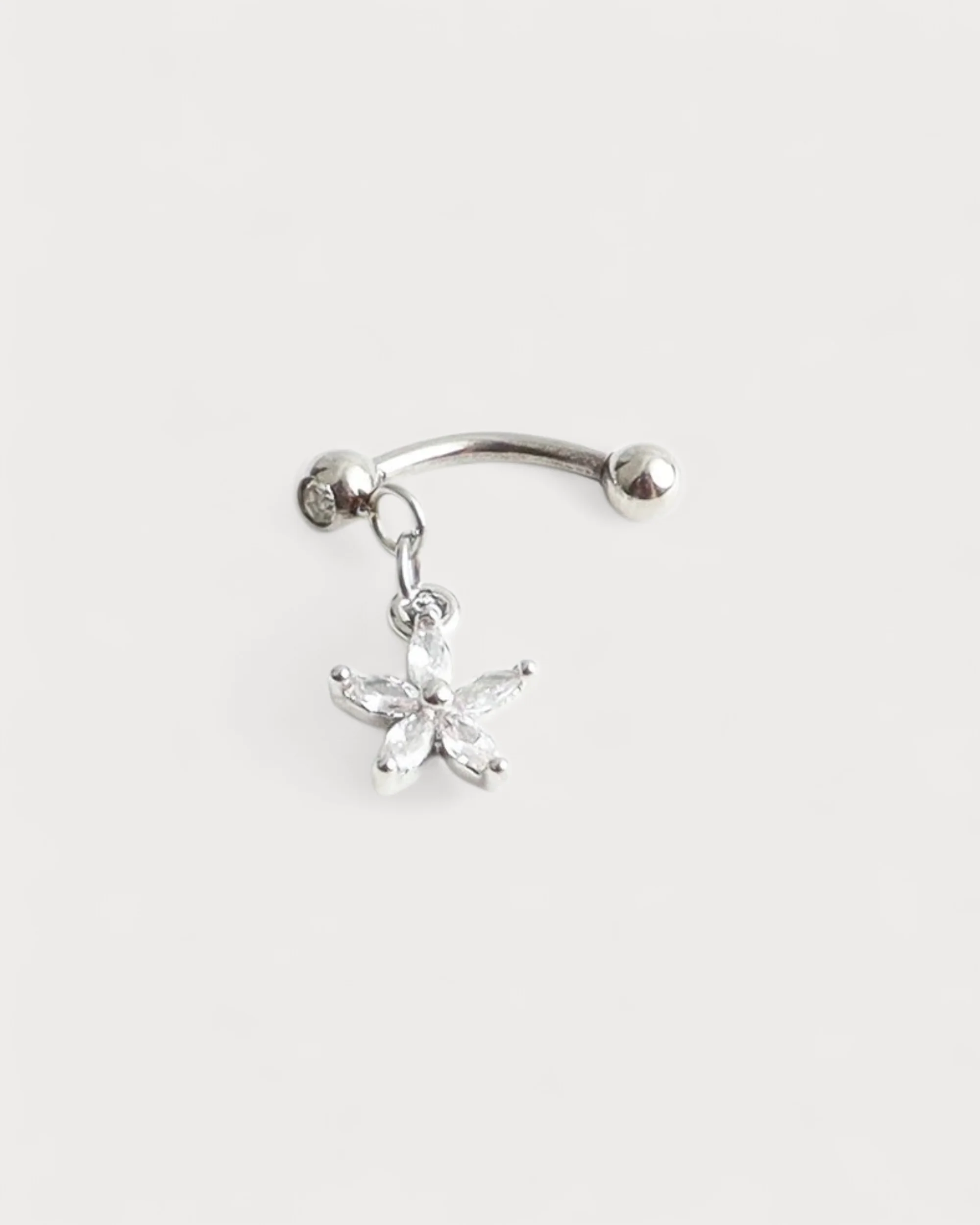 Rosalinde - Piercing – Titan - Image 2